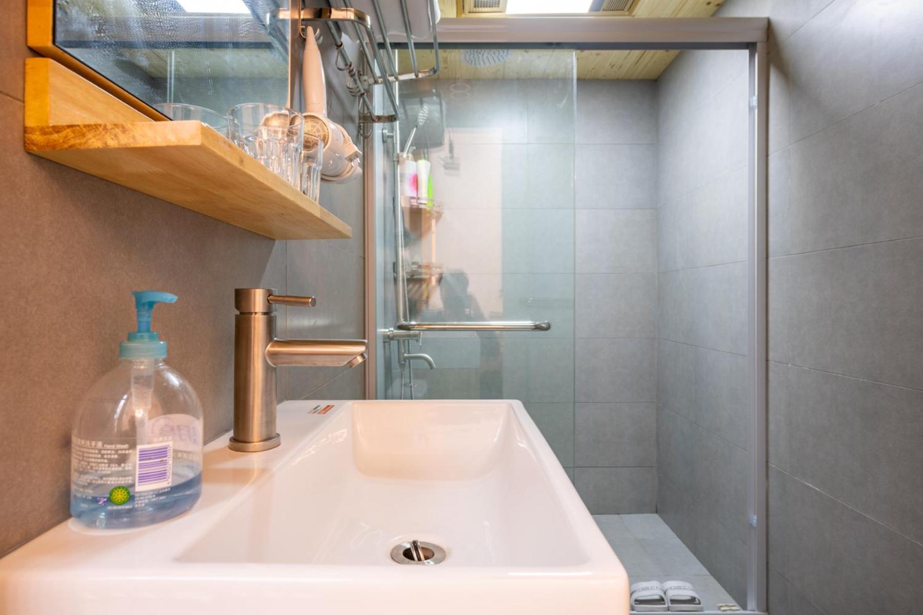 Hills&xing 132 Family With 2 Bedrooms Near Mid Huaihai Rd And Metro Line 1&14 *